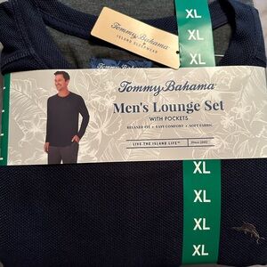 Tommy Bahama Men's Lounge Set in Dark Blue